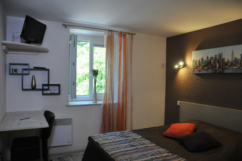 O2 Saone Hotel Reyrieux Exterior photo
